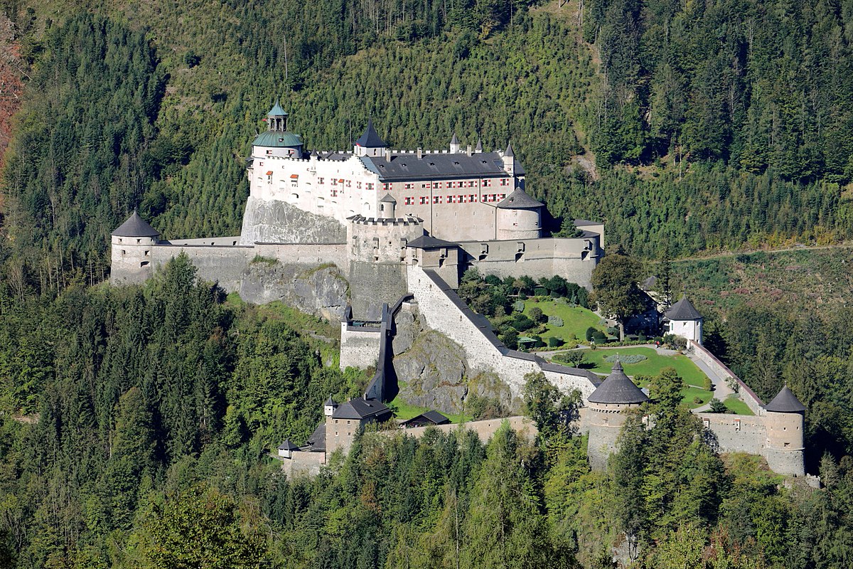 Istana Hohenwerfen Kastil Bersejarah Sebagai Benteng Pertahanan