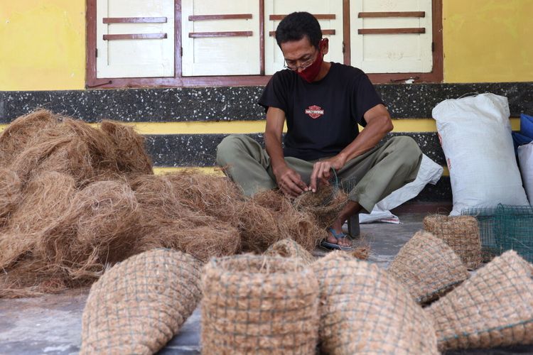 Pengolahan Limbah Sabut Kelapa Manfaat Dan Metode