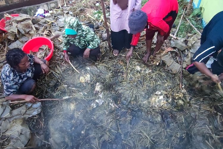 Pesta Batu Bakar Menjadi Tradisi Kuliner Unik Masyarakat Papua