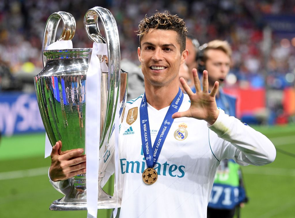 Pemain Ronaldo Atau Cr 7 Dikenal Dengan Sebutan The Goat