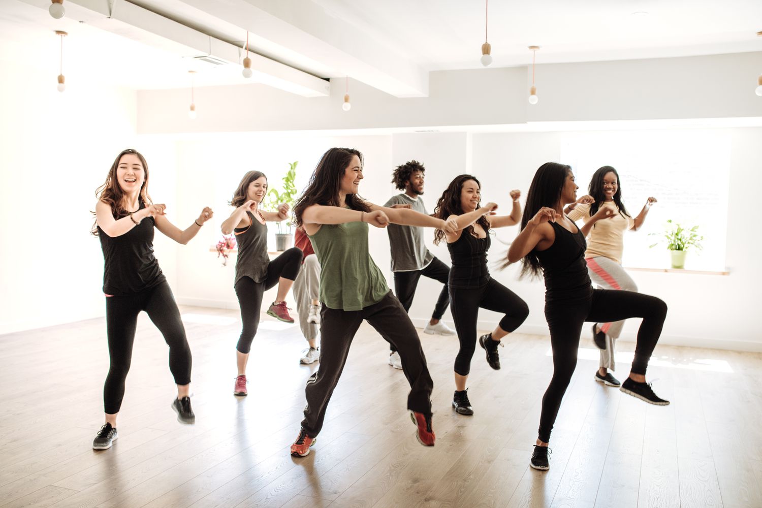 Efektivitas Zumba Dalam Menurunkan Berat Badan