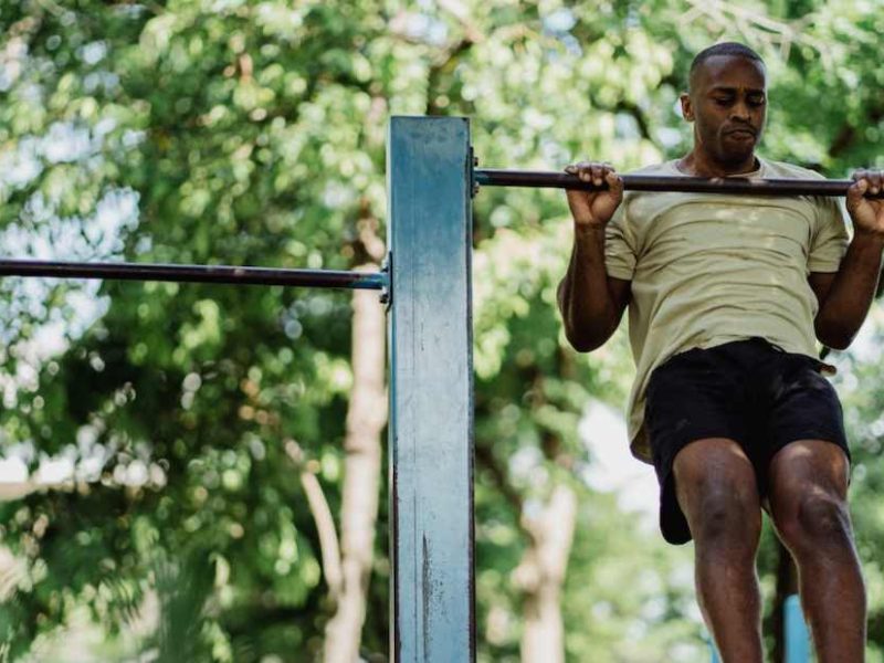 Mau Otot Kekar Maksimal? Pull Up Adalah Jawabannya!