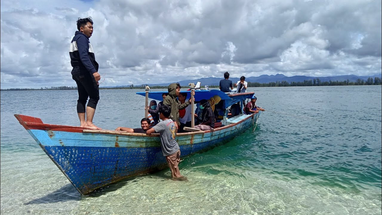 Keindahan Pulau Mangkir Ketek