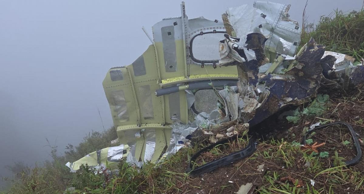 Pesawat ATR-42-500 Alami Kecelakaan Di Gunung Bulusaraung