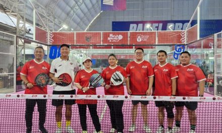 Turnamen Padel Dukung Perang Lawan Buta Aksara