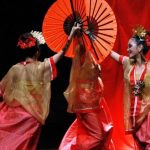 Tarian Pakarena Penuh Penghormatan Berasal Dari Gowa