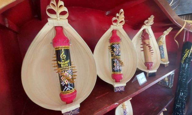 Alat Musik Sasando Khas Indonesia Dari Pulau Rote NTT