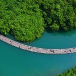 Jembatan Shiziguan, Keindahan Alam Dan Jalan Terapung Ikonik