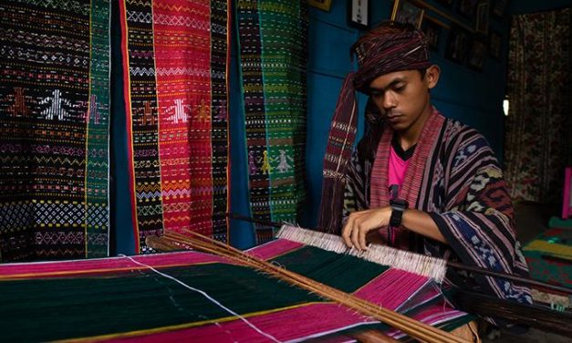 Filosofi Kain Ulos, Kain Tenun Khas Batak Yang Penuh Makna