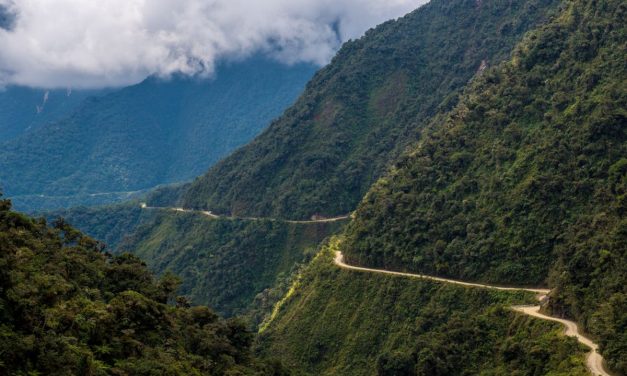 Jalan Yungas, Antara Keindahan dan Bahaya di Bolivia