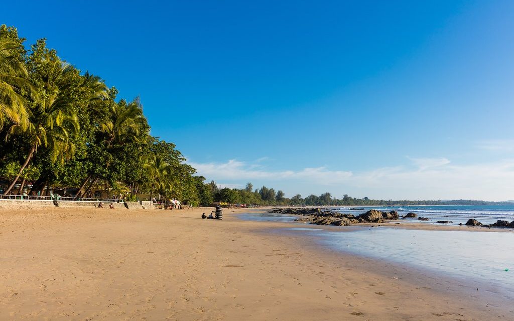 Pantai Ngapali Myanmar Pasir Putih Halus Dan Air Yang Jernih